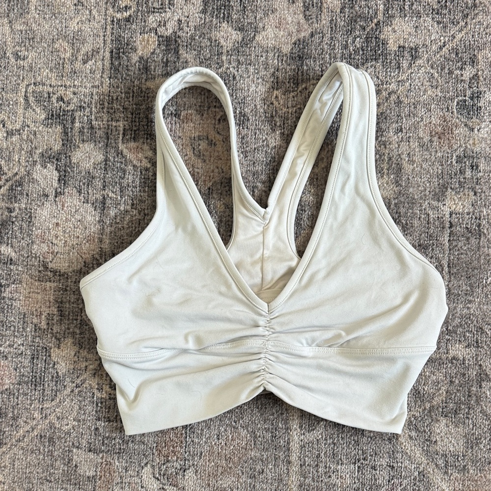 Alo wild thing sports bra bone size small